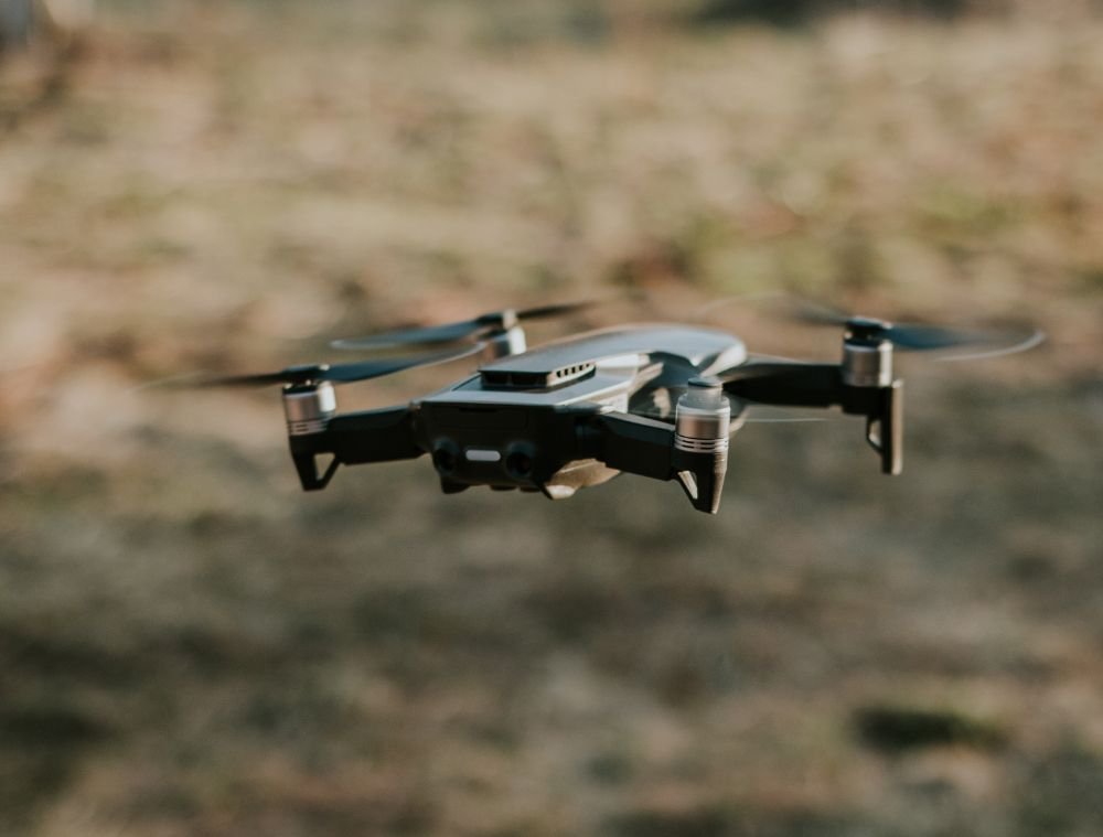 Building Multilingual Themes: A Comprehensive Guide drone flying in the sky lcq48pr